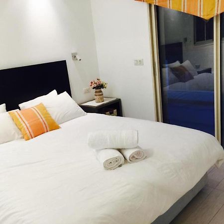 Regency Residence With Pool - Next The Beach Herzelia Buitenkant foto