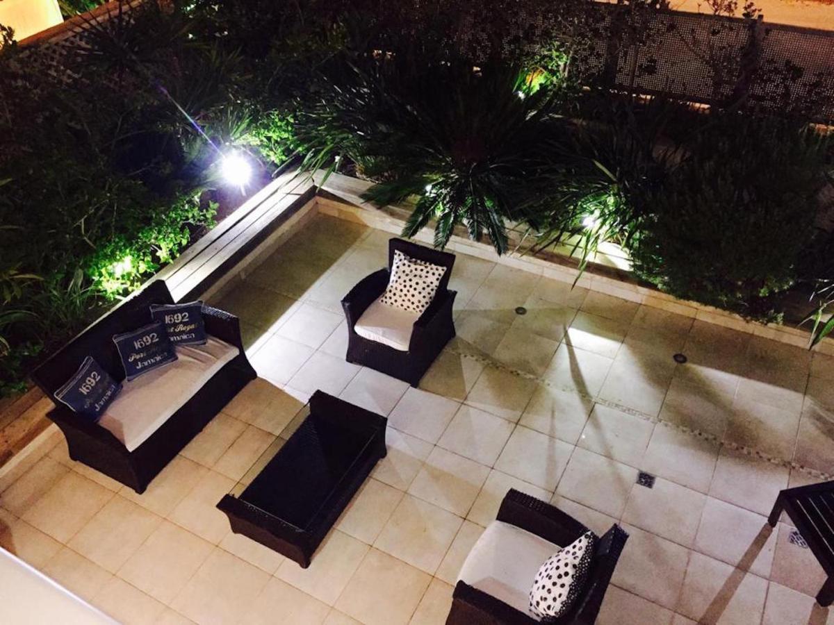 Regency Residence With Pool - Next The Beach Herzelia Buitenkant foto